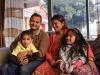 Una famiglia nepalese a casa