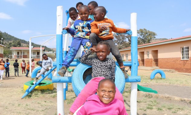 Bambini dell'asilo Quthing in Lesotho